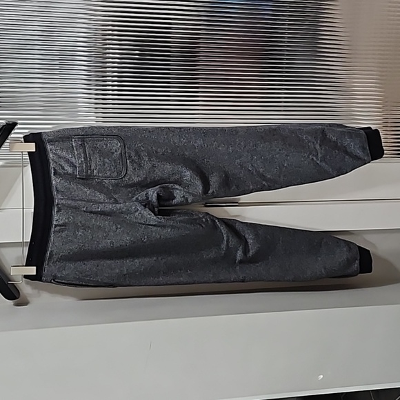 Nike Joggers - Picture 3 of 7